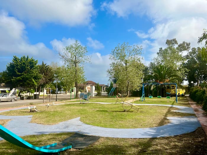 پارک کودکان دریاکنار